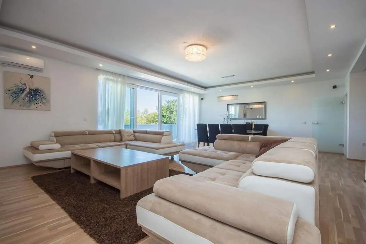 Apartmant & Rooms Villa Rosa Medulin Pomer Gasthof