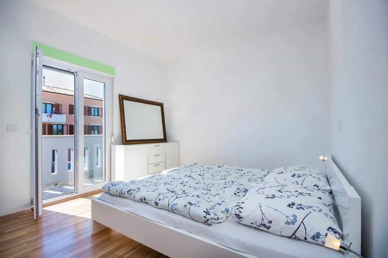 Apartmant & Rooms Villa Rosa Medulin Pomer 4*,  Kroatien