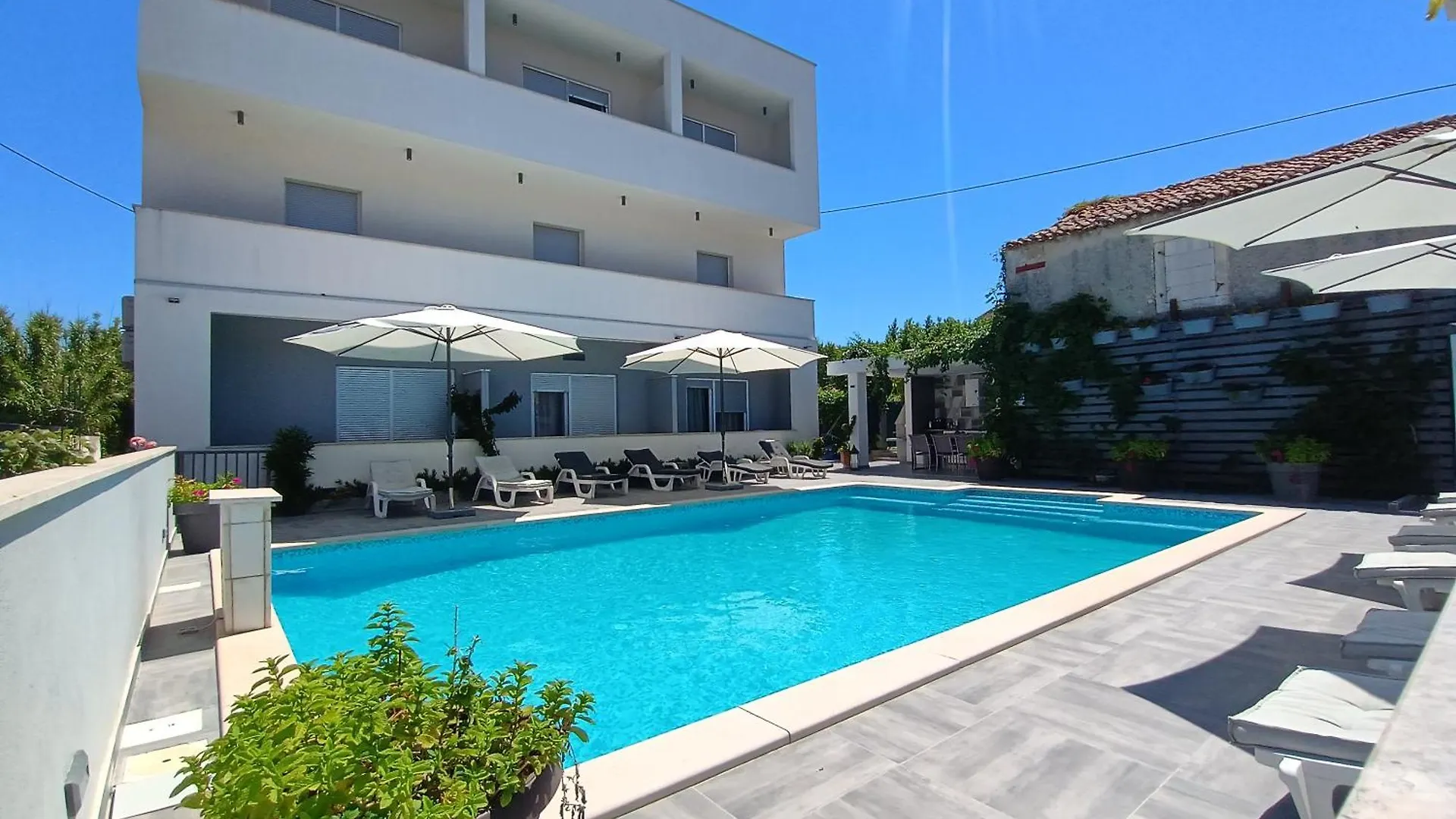 Guest house Apartmant & Rooms Villa Rosa Medulin Pomer