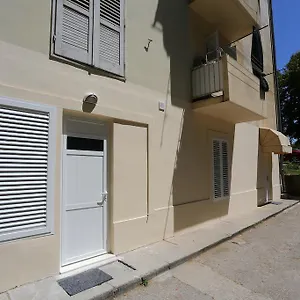 Street Apartments&room Pensjonat